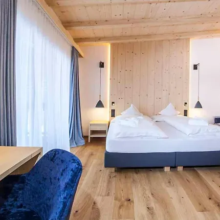 Hotel Garni Broi - Charme & Relax Hotel Selva di Val Gardena
